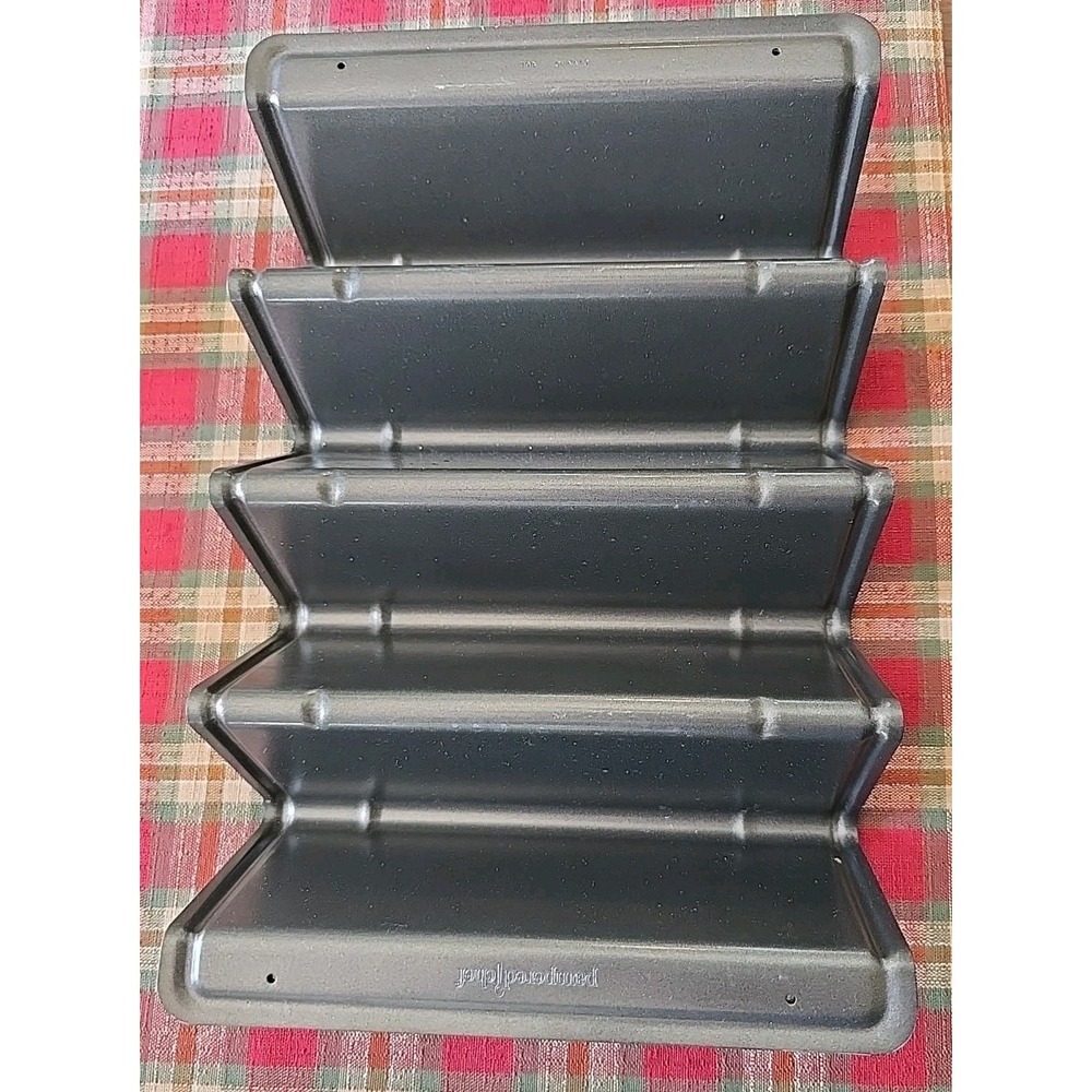Pampered Chef V Shaped Taco Tortilla Baking‎ Pan Set #100101